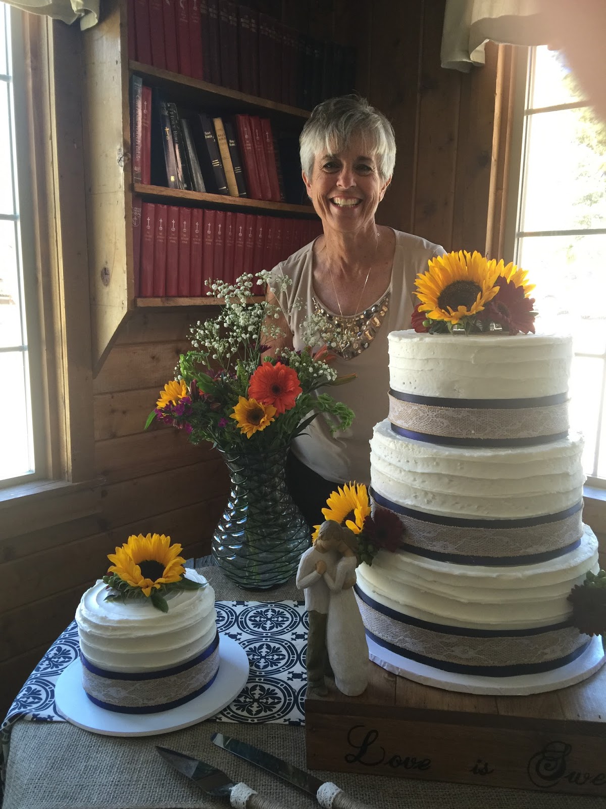 Gamma Susie S This N That Rustic Sunflower Wedding Cake