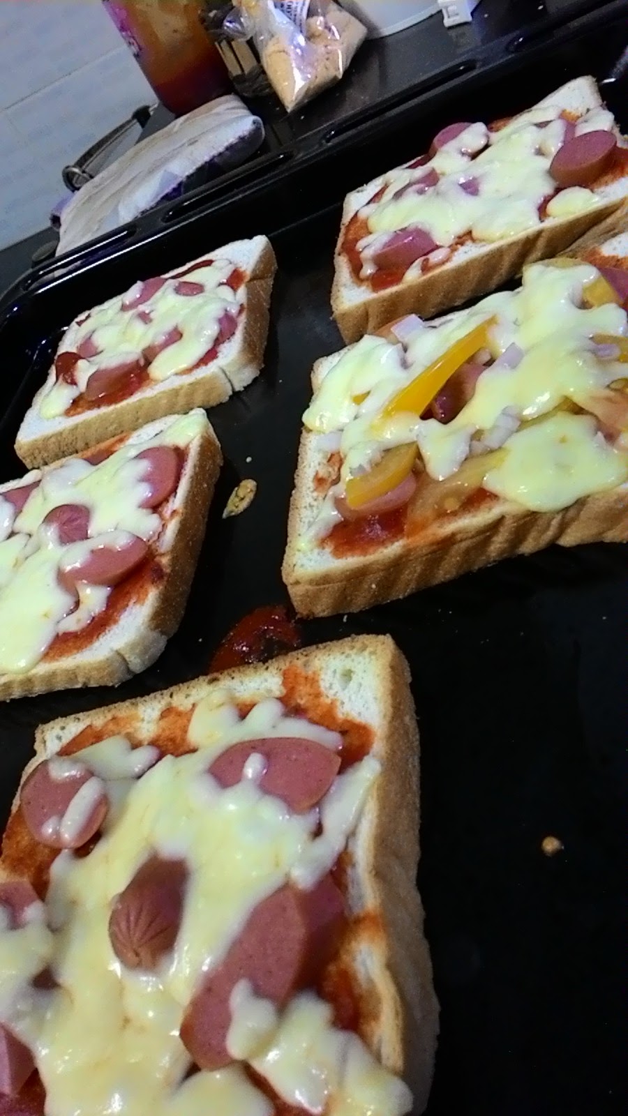 Life In Fabulous Lane Pizza Roti Gardenia Express Tapi Sedap