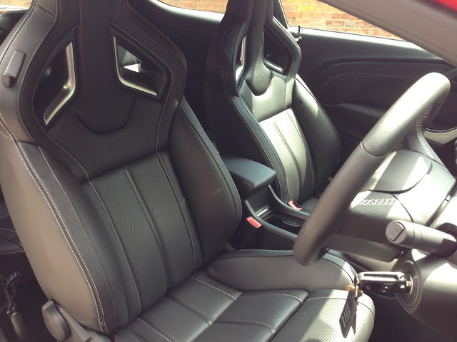 2013 Astra VXR seats