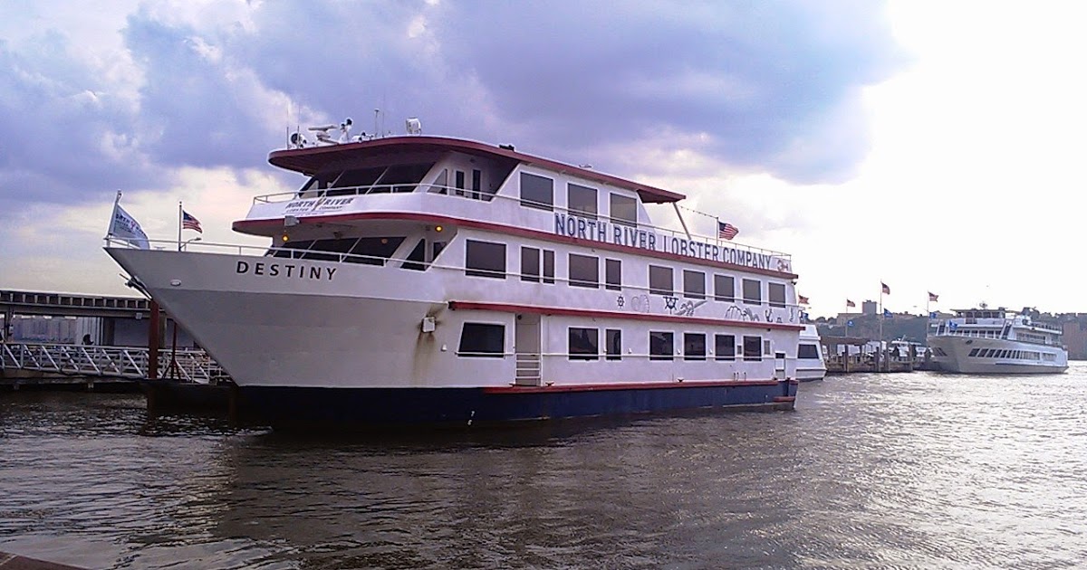 Forays of a Finance Foodie Life. Love. Lobster on the North River