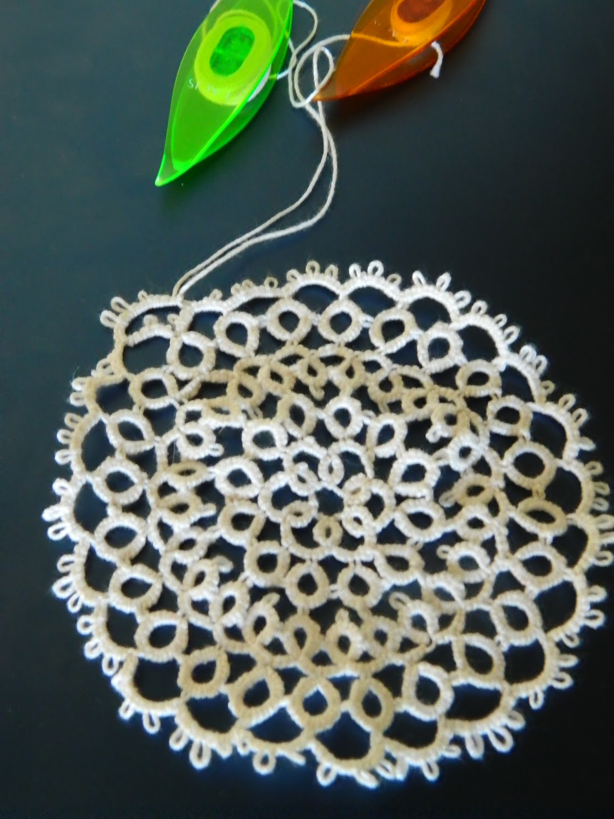 Allison's Tatted Lace Trying Split Chains!