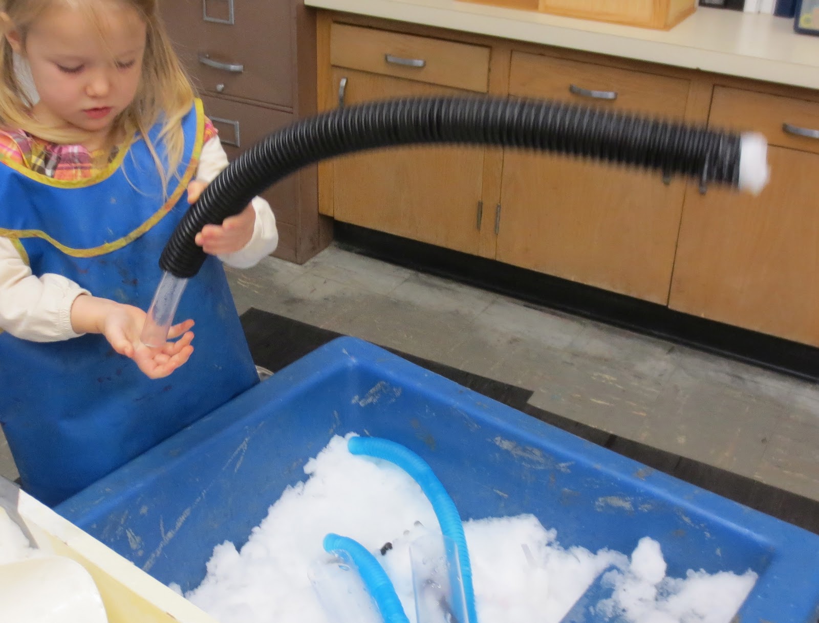 SAND AND WATER TABLES SNOW TUBES