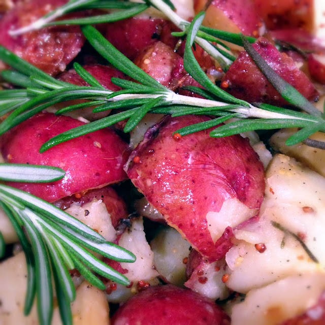 Healthy rosemary roasted red potato recipe