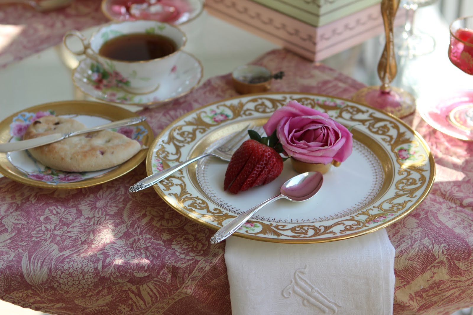 Romancing the Home Pink Table for Spring Breakfast