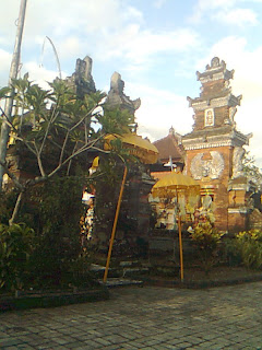 candi bentar and kori agung