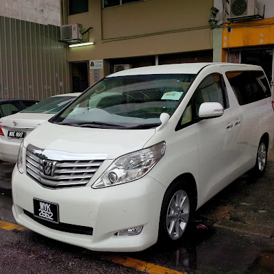 Kuala Lumpur Toyota Alphard MPV Chauffeur Driven - www.bigtreetours.com