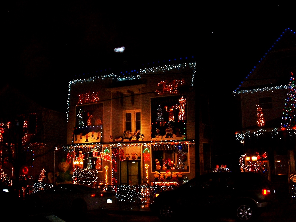 Frank's Place Christmas Lights