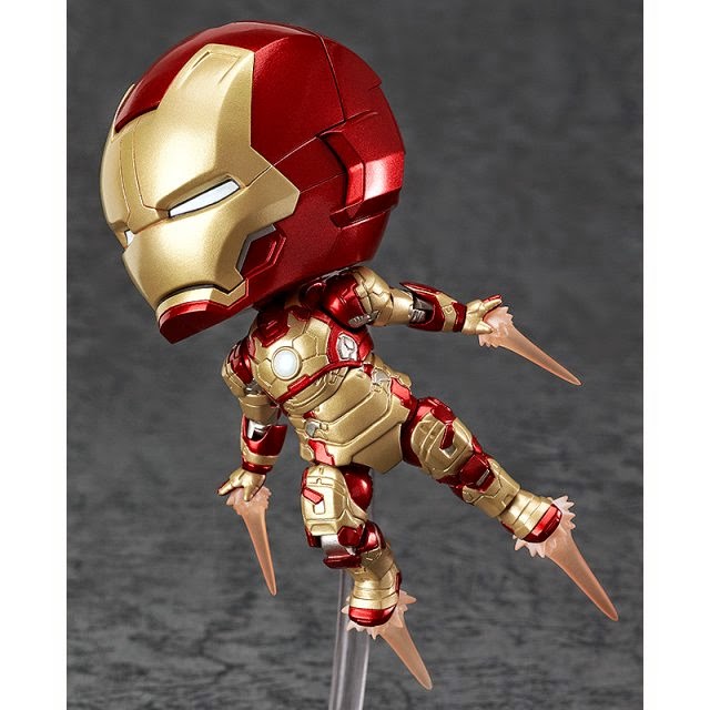 Nendoroid Iron Man Mark 42: Hero`s Edition + Hall of Armor Set