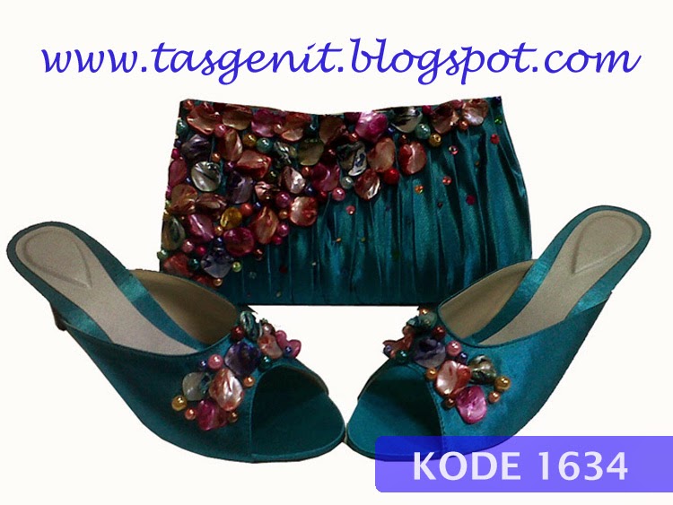 sandal pesta cantik clutch bag biru payet kerang kode 1634 sandal pesta cantik clutch bag biru payet kerang kode 1634
