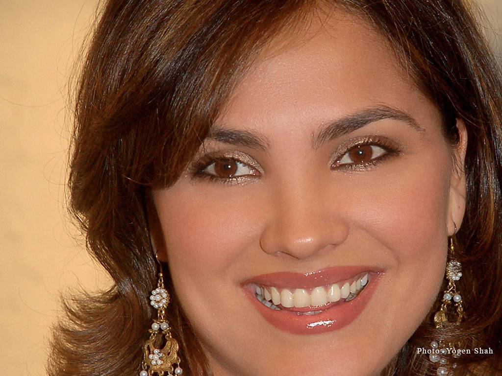 Bollywood Actresses Wallpapers: Lara Dutta Wallpapers