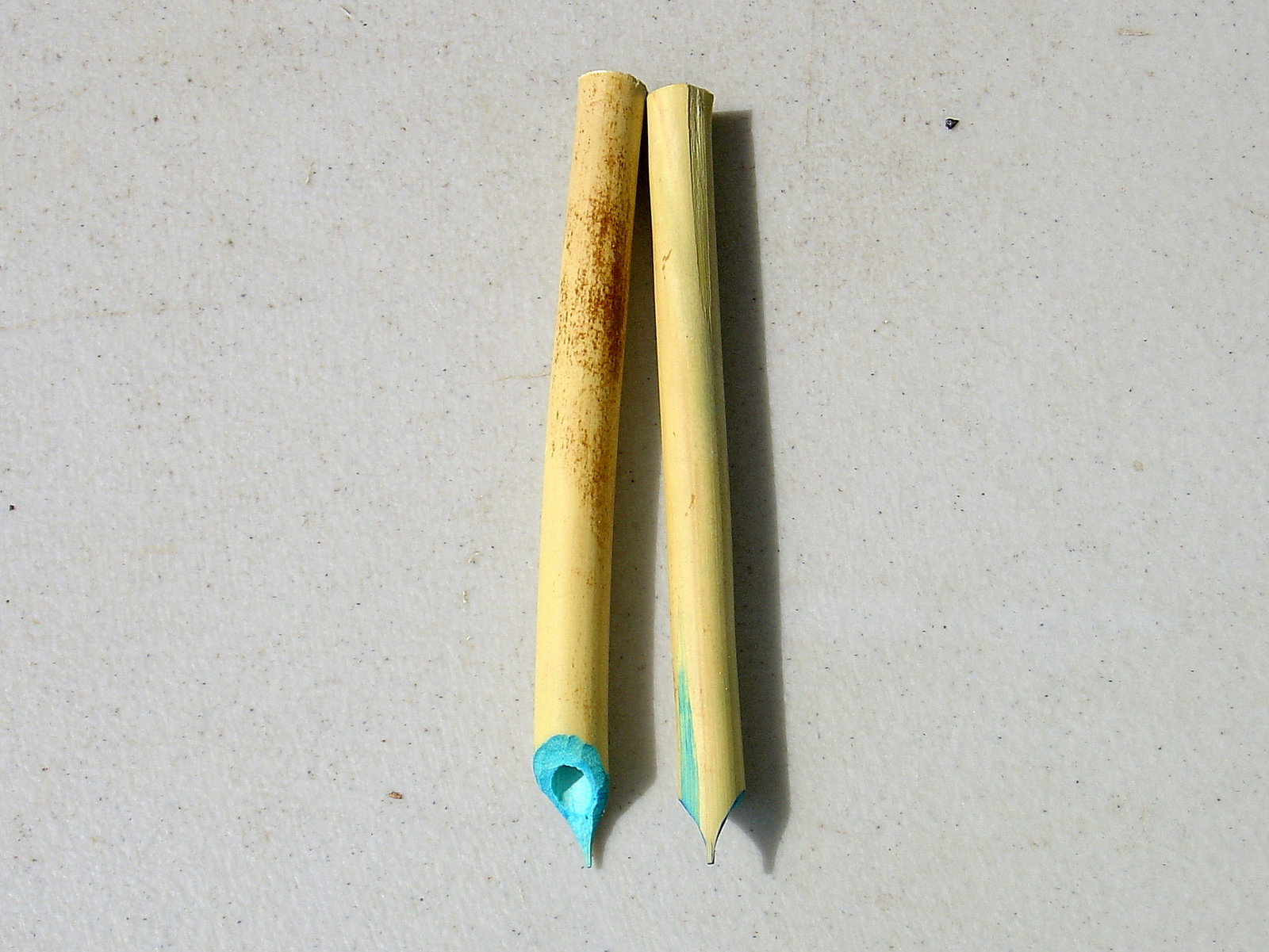 Tyler Dahl It's finally here! The long awaited bamboo dip pen tutorial!