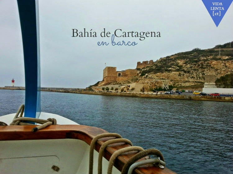Bahía de Cartagena barco turístico