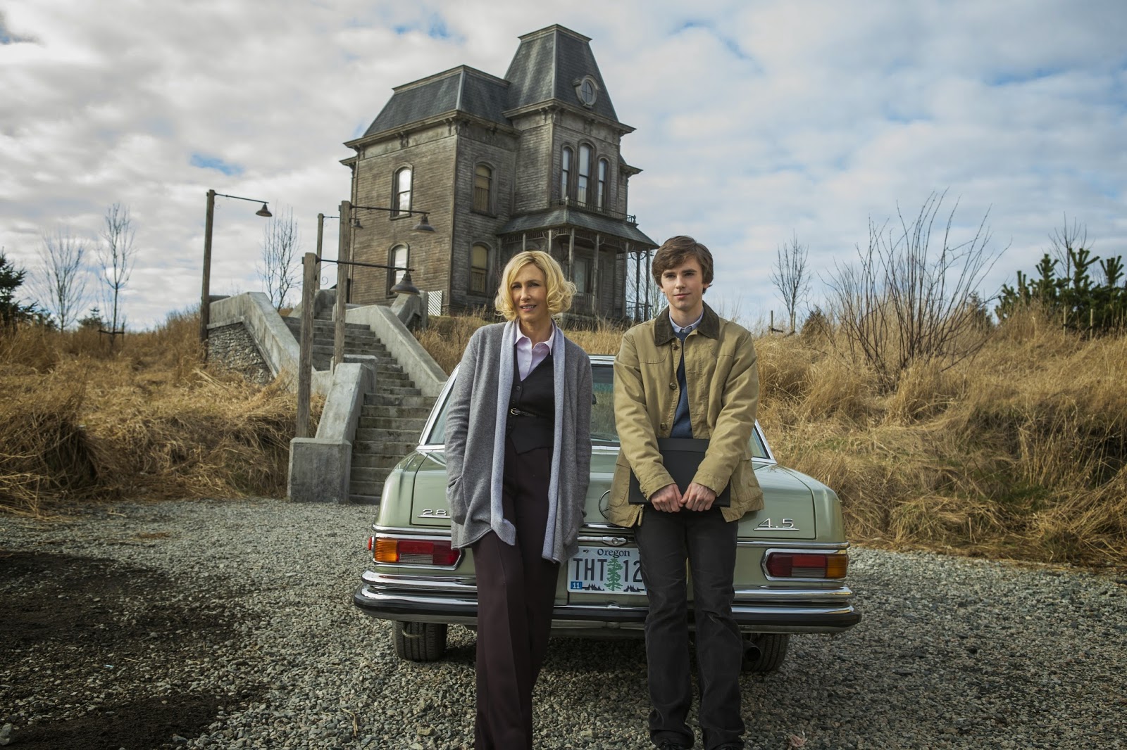 Bates Motel Episode 3 08 The Pit Promotional Photos