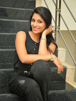 Kruthika Jayakumar gorgeous photo shoot-cover-photo
