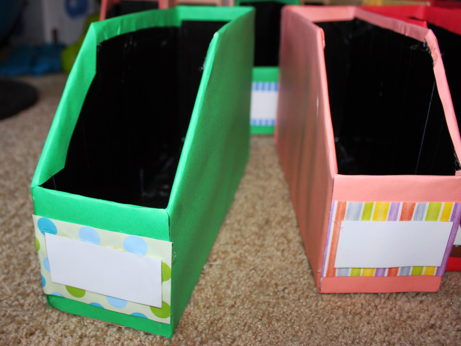 Everybody Can Learn DIY Book Boxes