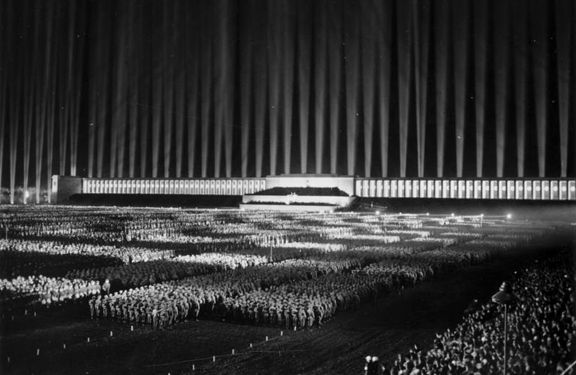 hitlers leadership style hitlers leadership style