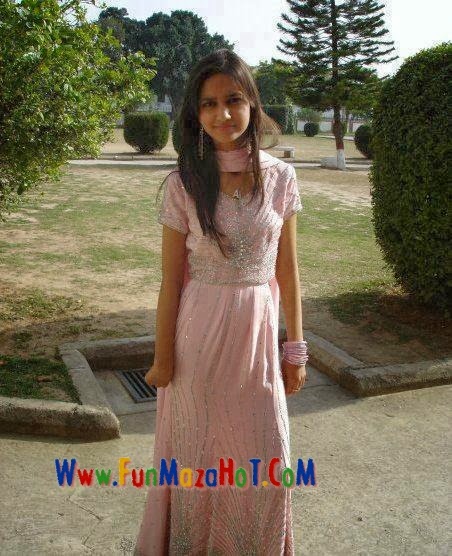 Bahawalpur+Girls http://www.funmazahot.com/2014/02/download-latest-bahawalpur-girls.html