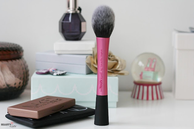 Real Techniques Blush Brush