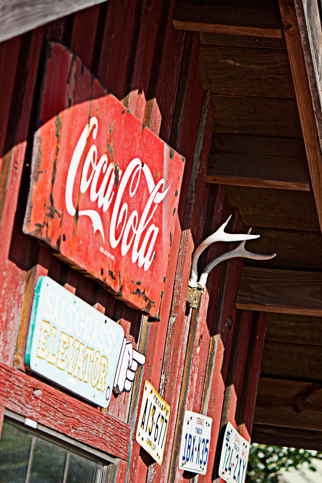 texas red barn