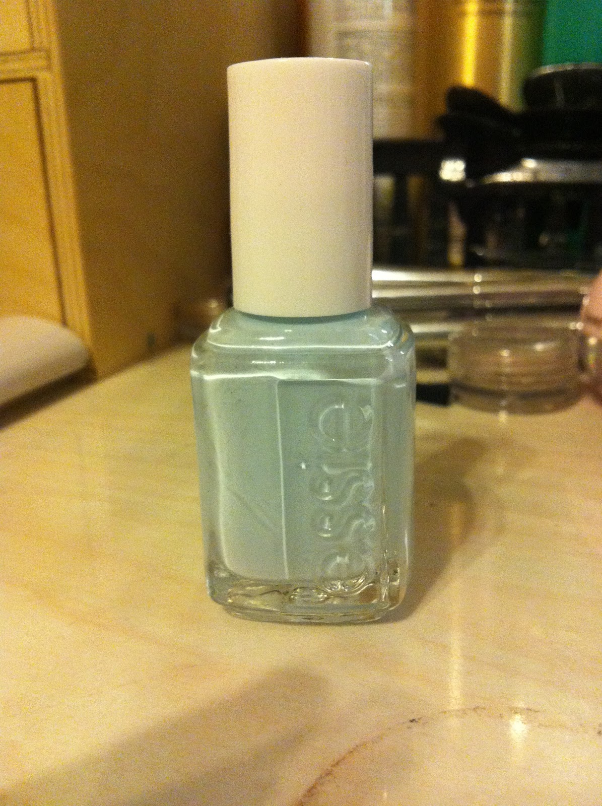 Cutiegingerbread Current Polish Essie Borrowed and Blue (swatch