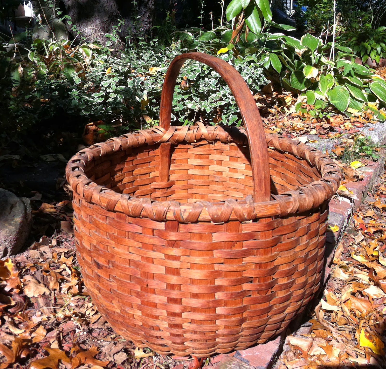 Wunderful Things 1800's Northeast Native American Black Ash Splint Basket