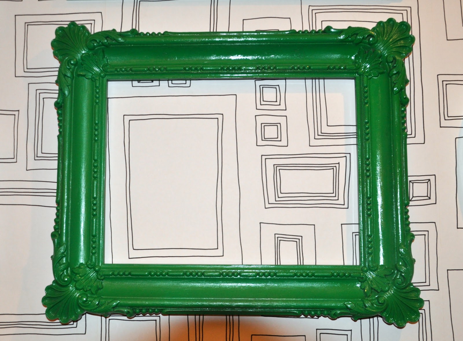 Distressing Granny (How to Distress Frames)
