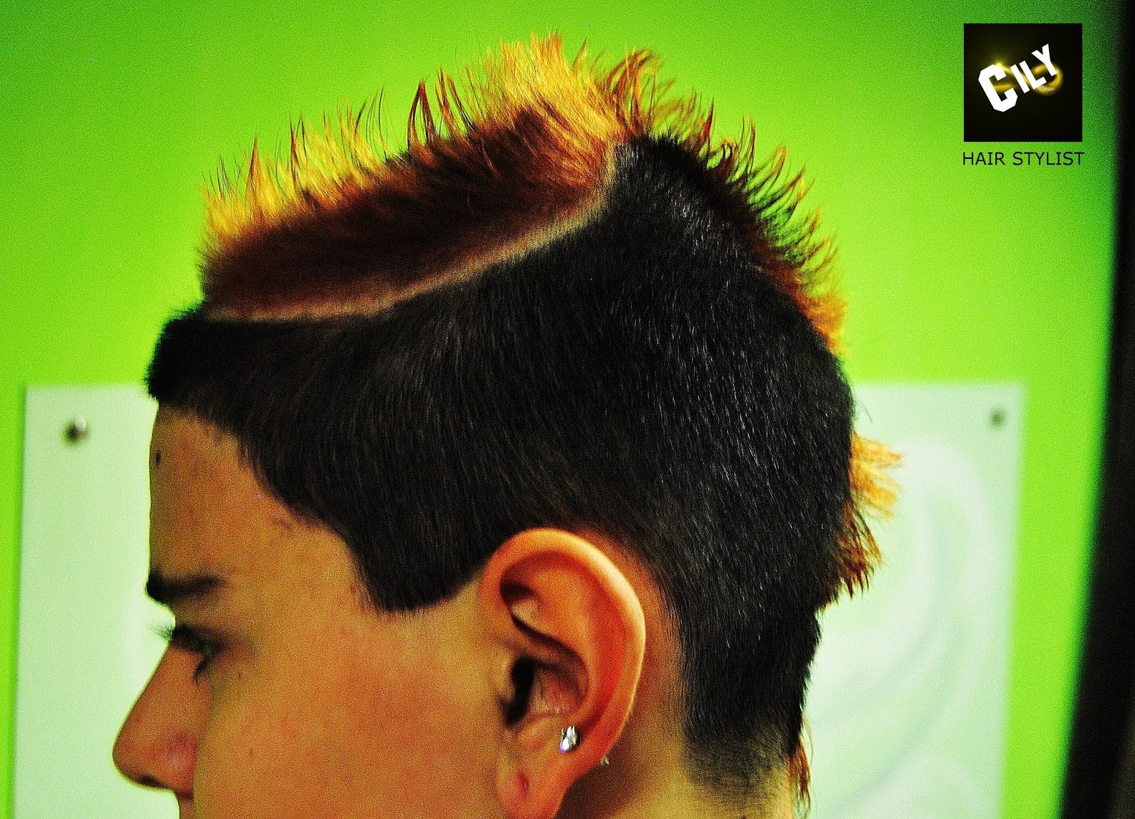 Taglio di capelli con il