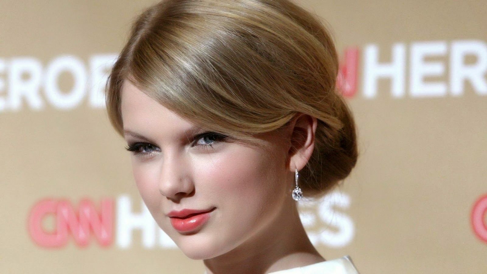 Taylor Swift HD Wallpapers Free Download -I- | Wallpaper Picture Photo1600 x 900