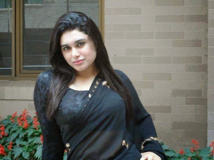 naked lady in shower amanda tapping nude pic