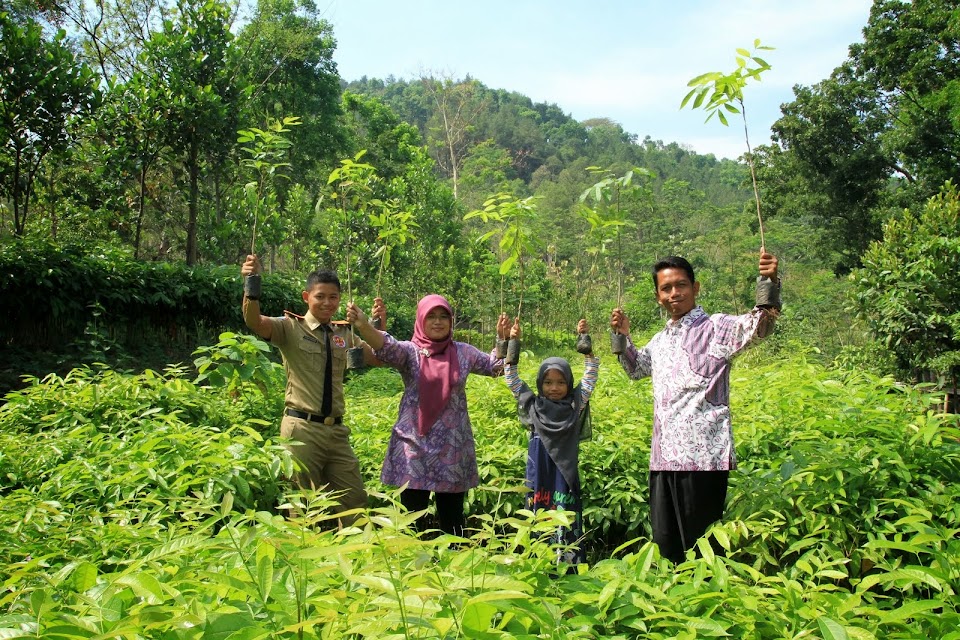 WANA WIYATA WIDYA KARYA sanggar indonesia hijau Pasuruan Jawa Timur