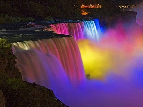 Niagara iluminado