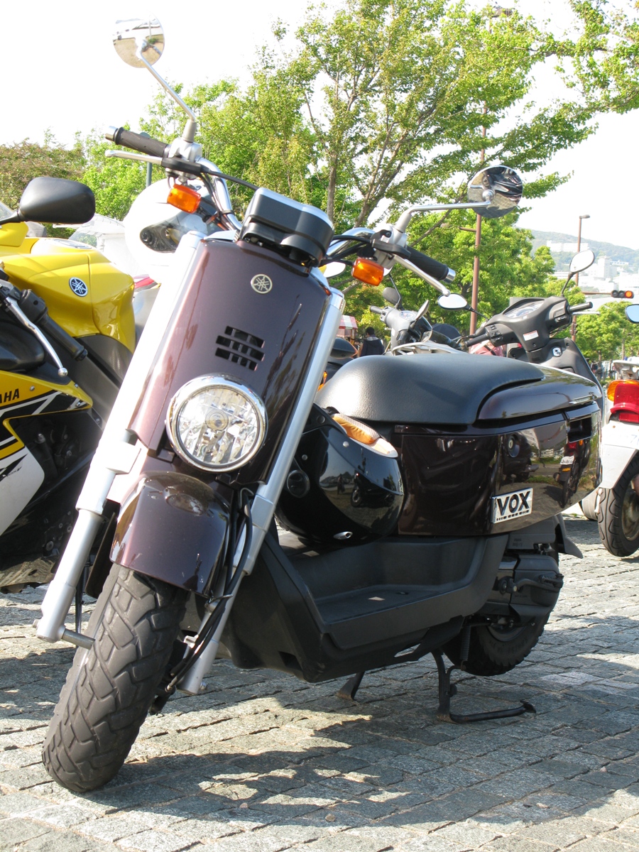 Red Devil Motors Japanese scooter scene