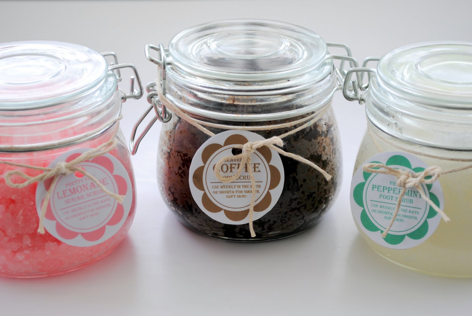 A Sparkley Silver Lining 8th Day of Christmas // DIY Body Scrubs