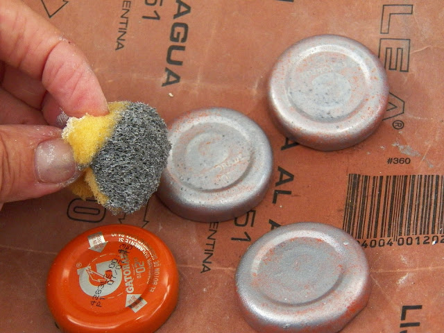 Haciendo manualidades: reciclado de botellas y cajÃn de madera