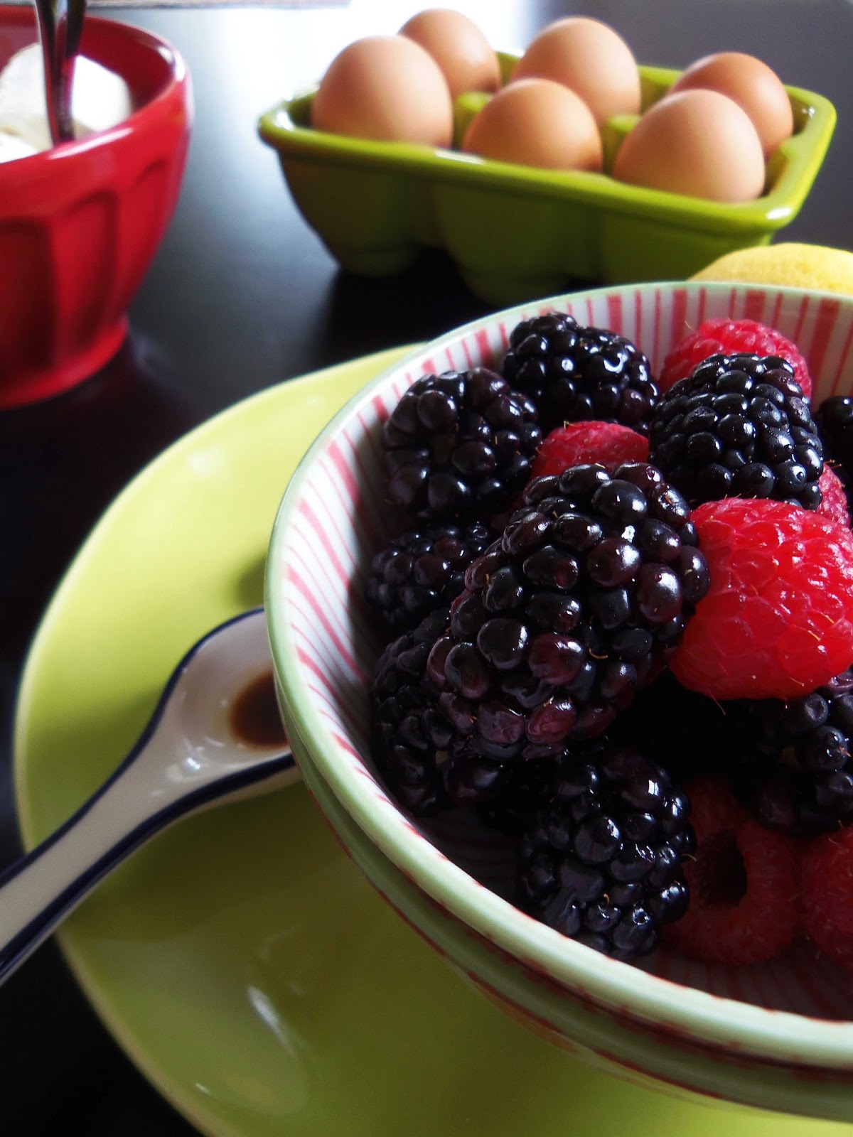 Simply Romanesco Goat Cheese Cake with Berries