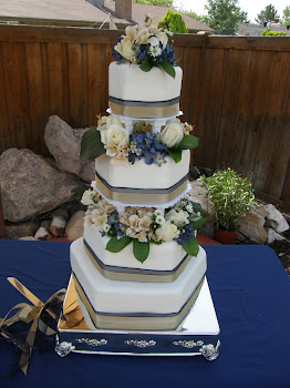 4-tier hexagon fondant