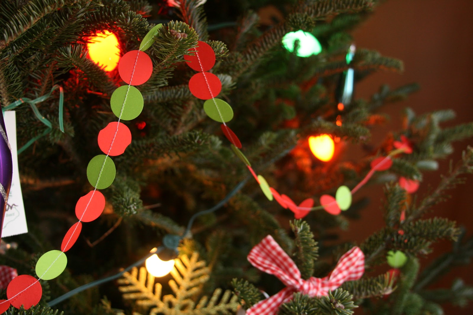 So I don't forget&hellip;: DIY Paper Christmas Garland
