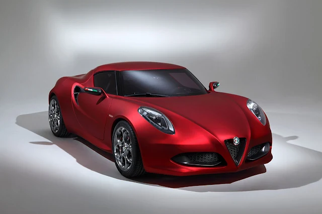 Alfa Romeo 4C Concept front