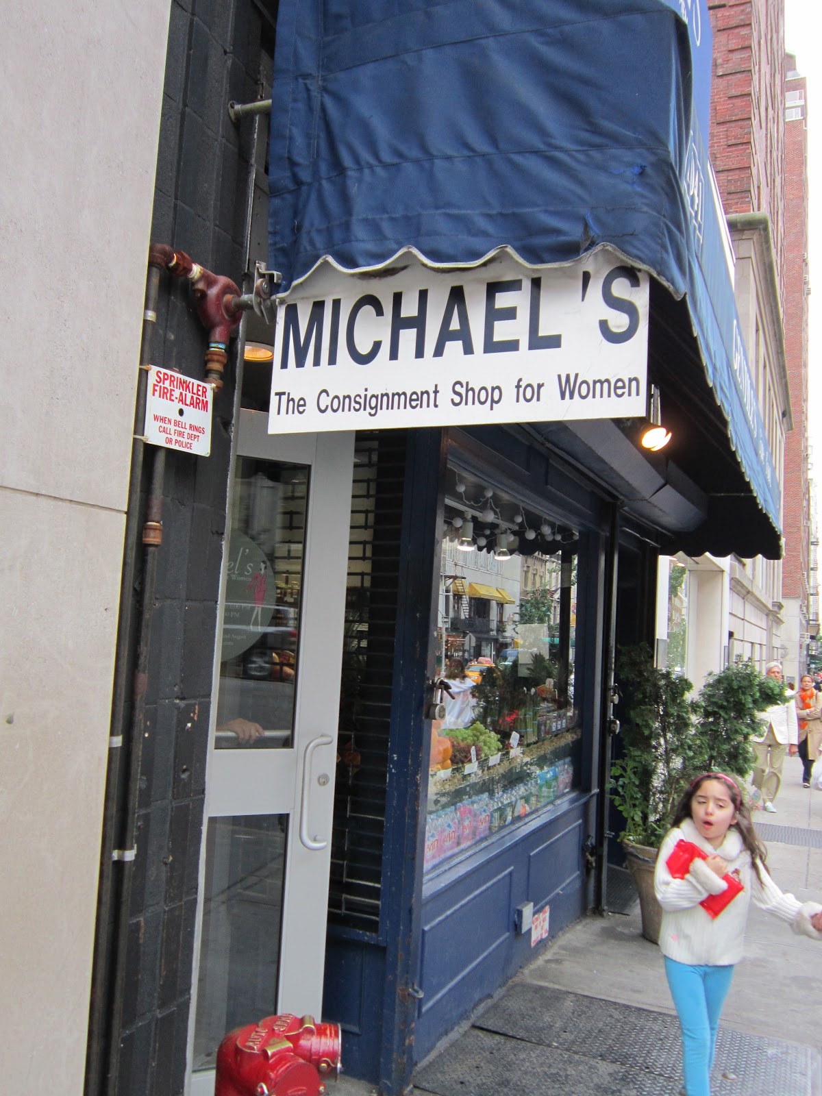 Toni's Vintage Trips Consignment Stores in the Upper East Side NYC