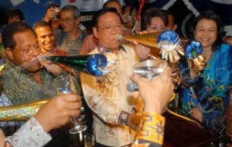 Kerjaan Geje di Perayaan Malam Tahun Baru Kerjaan Geje di Perayaan Malam Tahun Baru