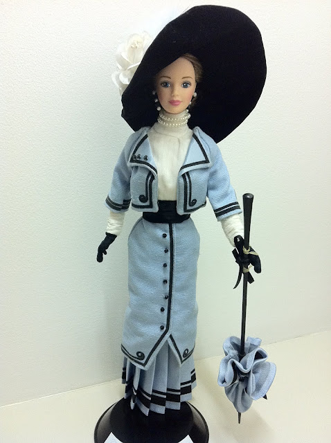 Barbie De-Boxed: Promenade in the Park