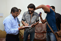 Ranveer Sing Promoting Ram-Leela at SVN college, Lucknow 