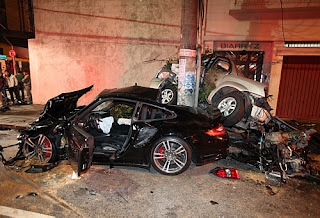 Porsche Crash Itaim Bibi Porsche Crash São Paulo