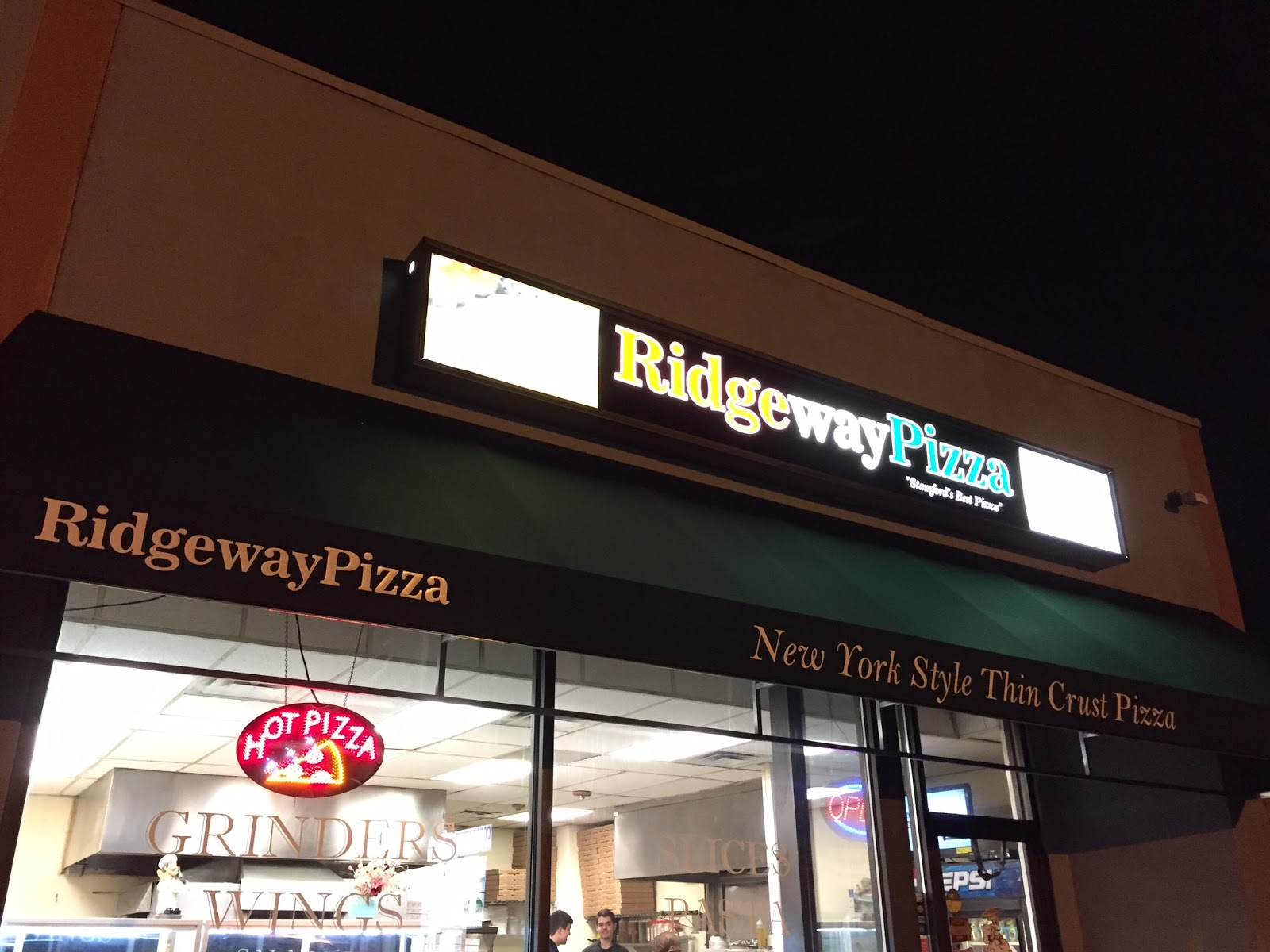 Plain Pizza From Ridgeway Pizza / リッジウェイピザのプレーンピザ I'm Made of Sugar