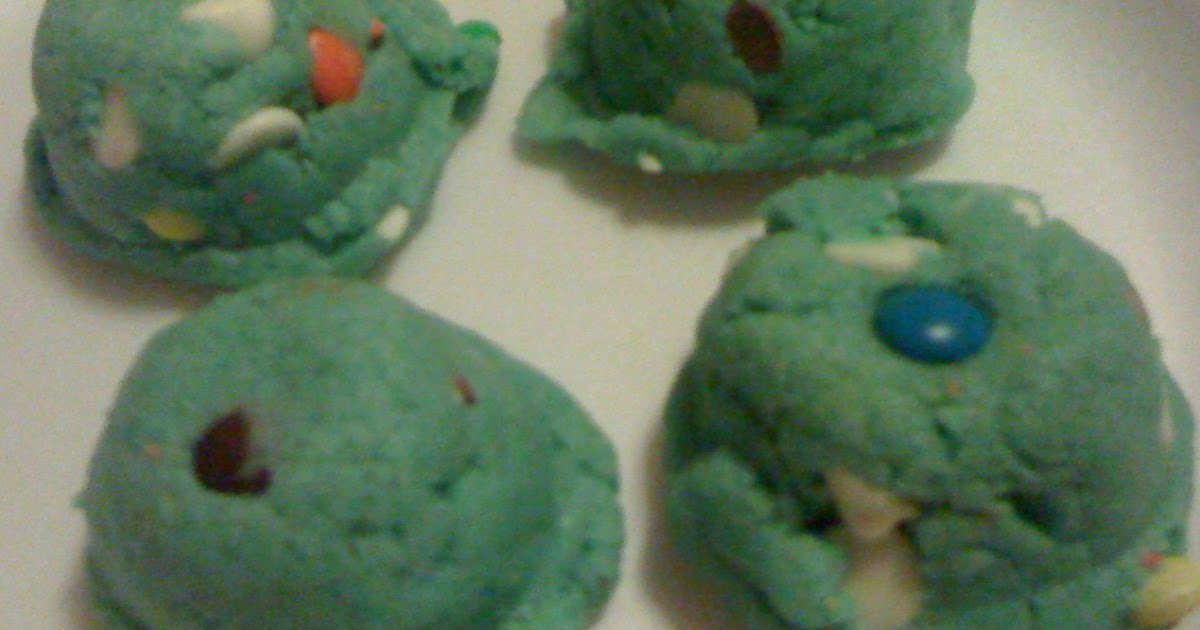 ANICKH: Blue m&amp;m Cookies