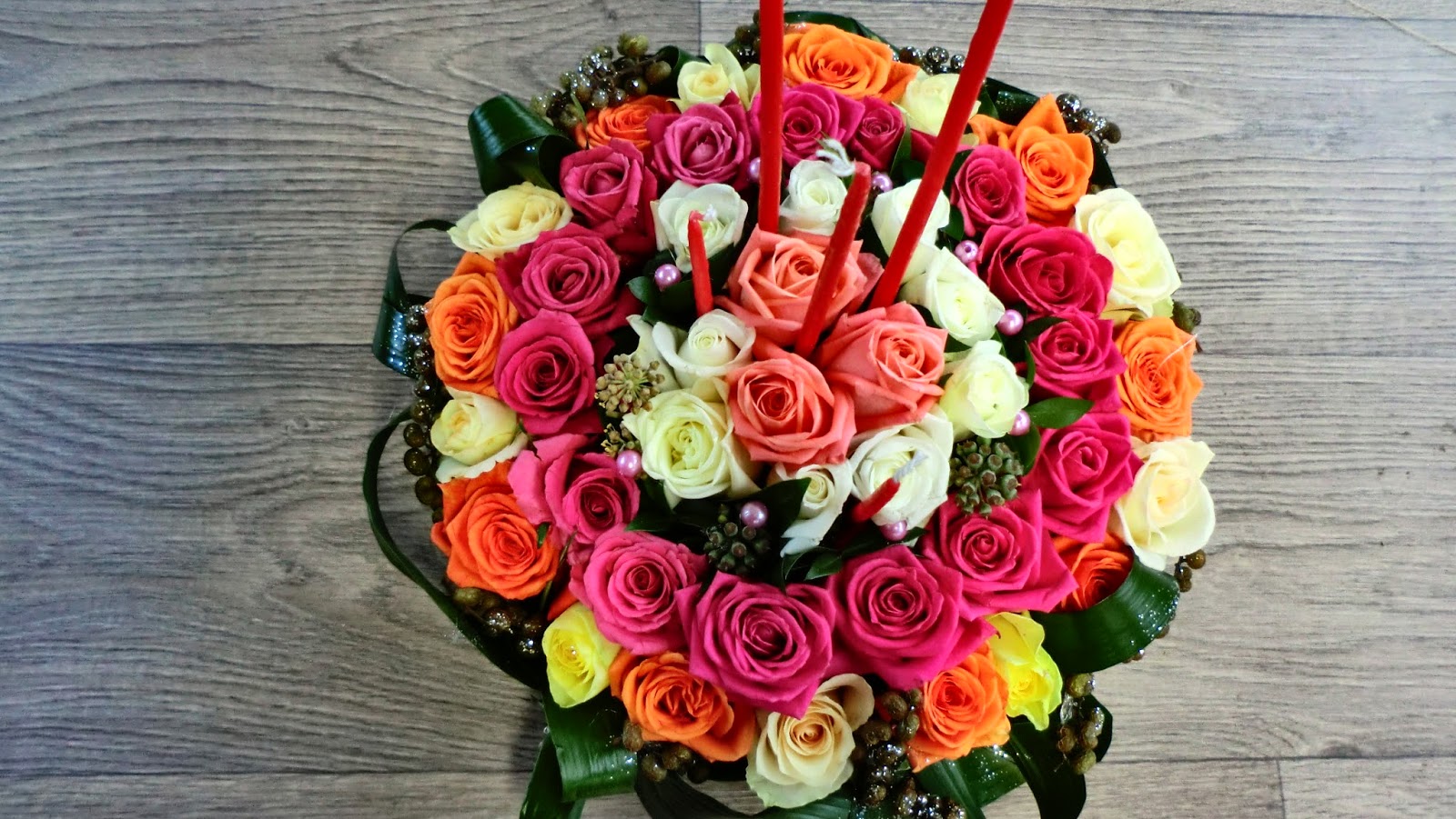 Rose Cake Ou Gateau Bouquet De Fleurs Pour La Saint Valentin Il