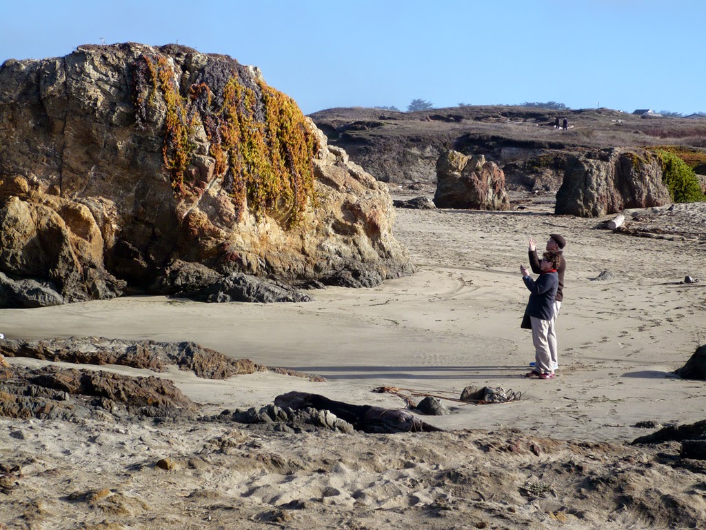 Wherever (世上) Glass Beach (Fort Bragg, California)