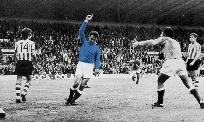 real Español besando cerca de Oviedo real Español besando cerca de Oviedo