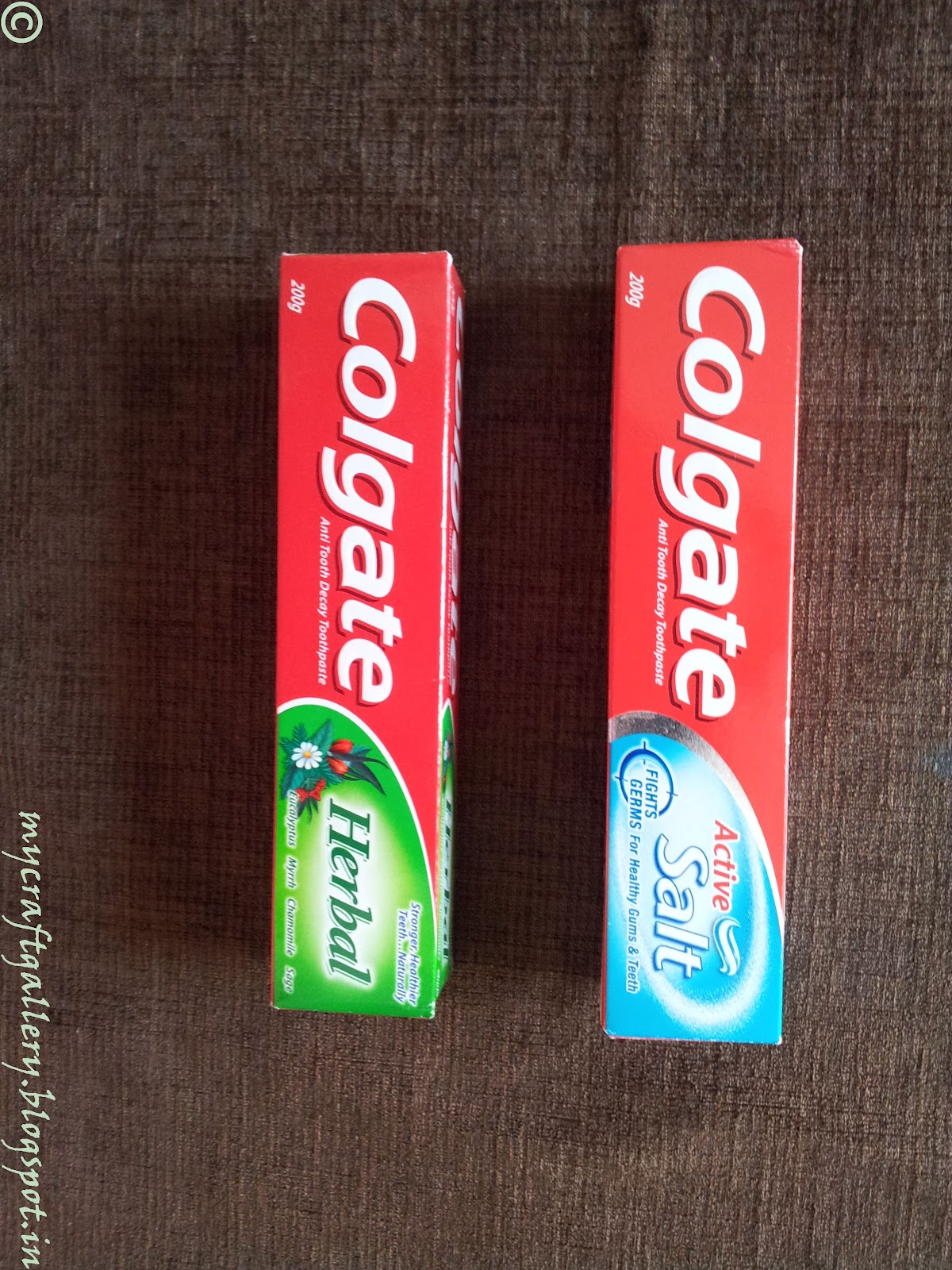 MY CRAFT GALLERY WALL DÉCOR USING TOOTHPASTE COVER