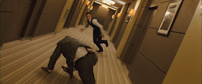 Amazing fight scene in rotating hallway in the movie Inception
